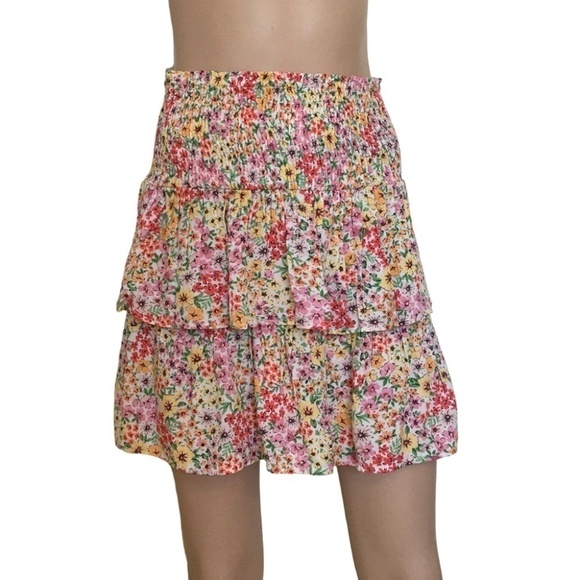 Vero Moda NWOT Layered Ruffled Floral Skirt Shirred Smocked Wide Waistband NWOT - Picture 8 of 10